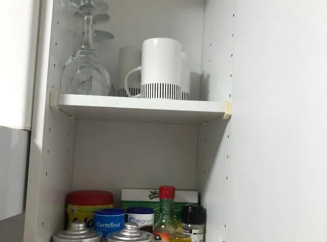 Marina Easy Parking 埃斯特波纳