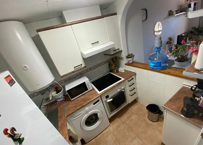 Marina Easy Parking 埃斯特波纳